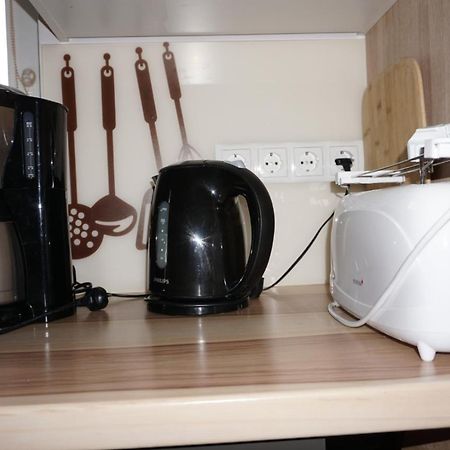 Am Gutspark Alt Tucheband Bagian luar foto