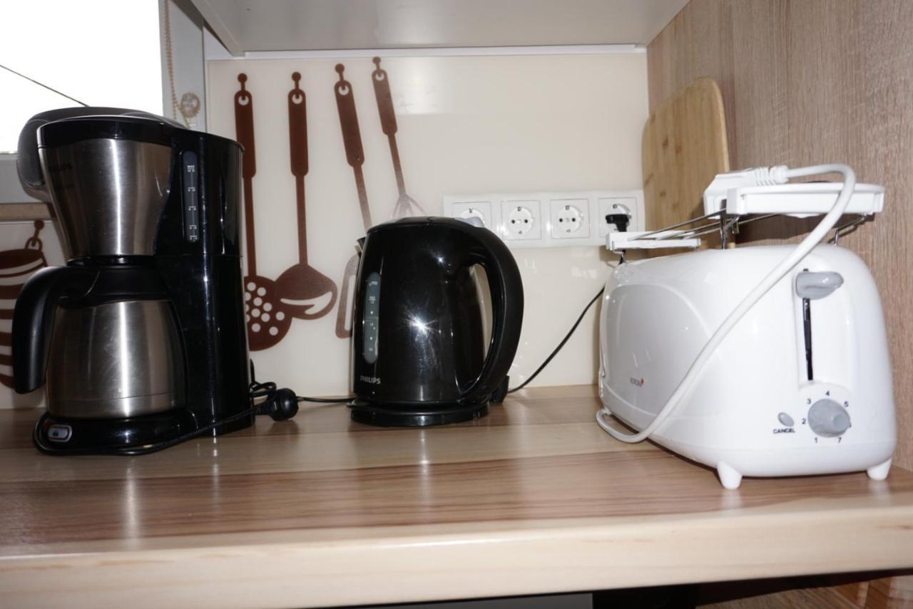 Am Gutspark Alt Tucheband Bagian luar foto